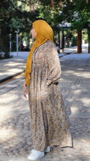 پیراهن نگارین
