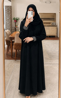 عبا نورا